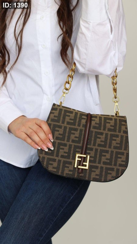 شنطة - Fendi c'mon / غير شامل علبة
