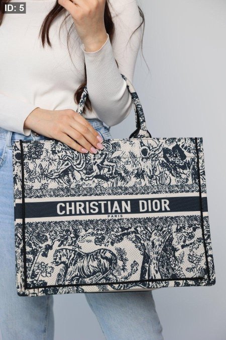 شنطة - DIOR / توت باج