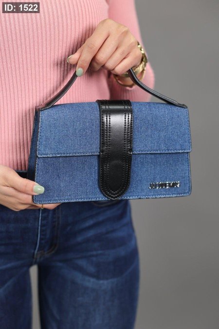 شنطة - JACQUEMUS le Sac Rond / شامل علبة الشركة